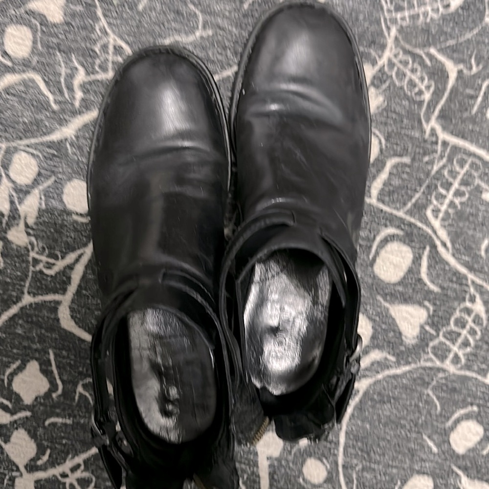 Born boots, size 8.  GUC